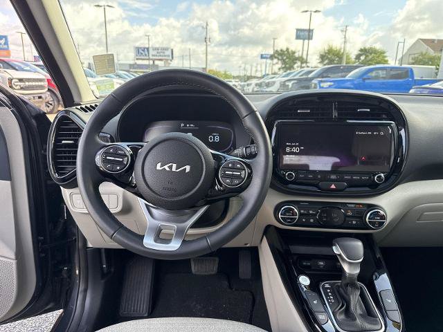 Used 2025 Kia Soul EX FWD image 6