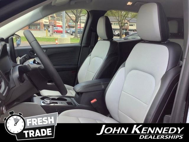 Certified 2023 Ford Escape Platinum AWD/4WD image 11