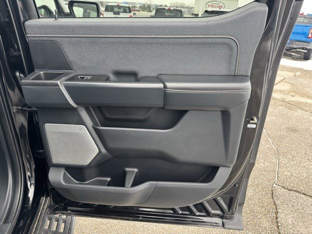 Certified 2022 Ford F150 Raptor w/ Equipment Group 801A High image 36