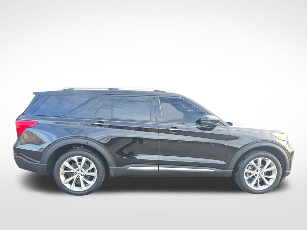 Certified 2023 Ford Explorer Platinum w/ Technology Package image 2