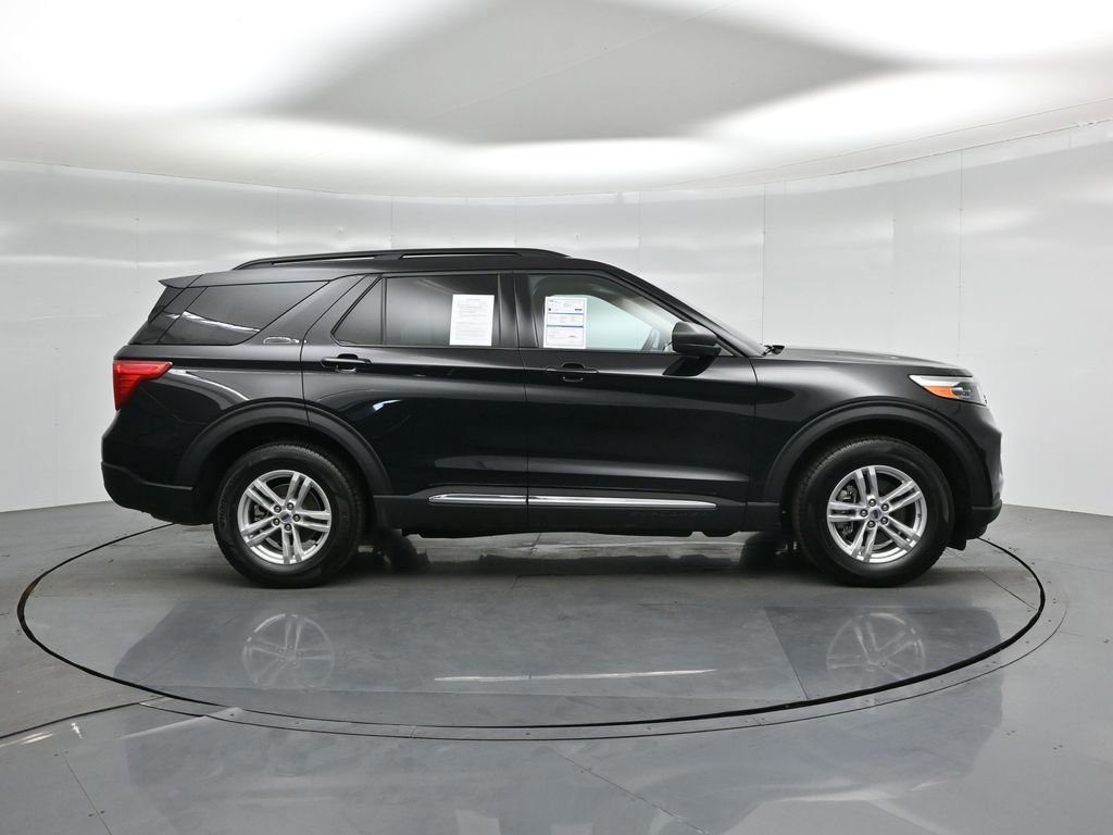 Certified 2024 Ford Explorer XLT w/ Equipment Group 202A image 8