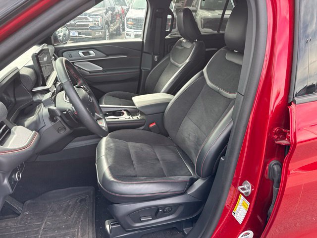 Certified 2025 Ford Explorer ST AWD/4WD image 10