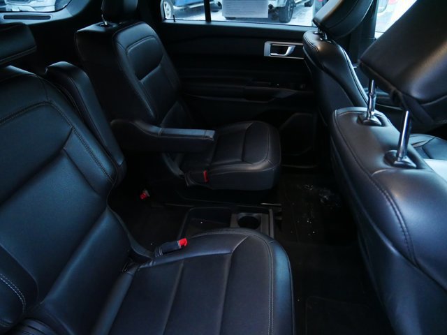 Certified 2020 Ford Explorer XLT w/ Equipment Group 202A image 25