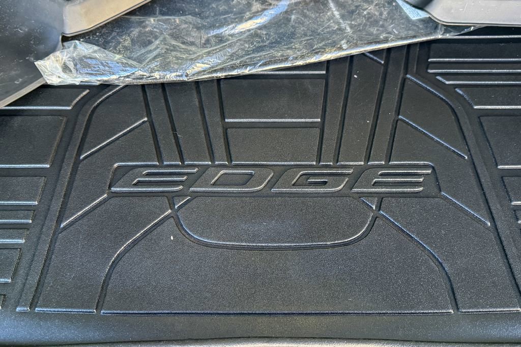 Certified 2022 Ford Edge SEL w/ Convenience Package image 20