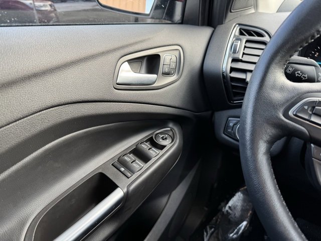 Certified 2019 Ford Escape Titanium image 32
