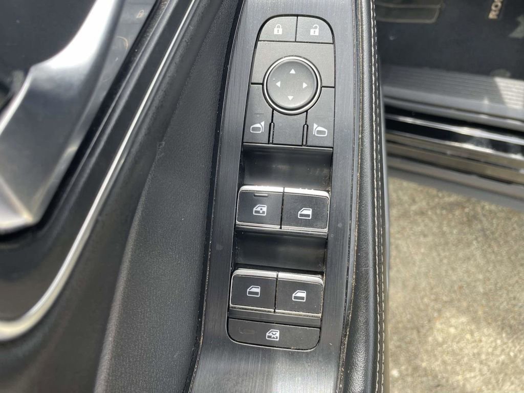 Used 2021 Nissan Rogue Platinum AWD/4WD image 16