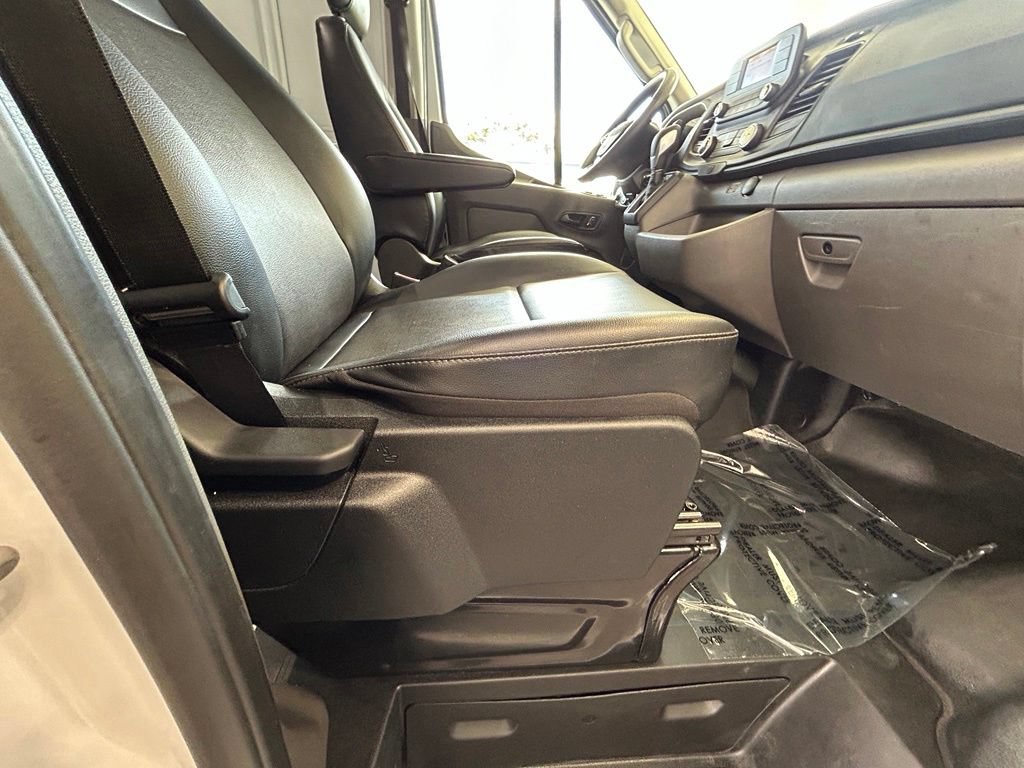Certified 2025 Ford Transit 250 148 High Roof Extended RWD image 23