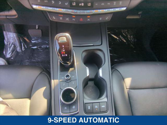 Used 2023 Cadillac XT4 Premium Luxury w/ Technology Package AWD/4WD image 19