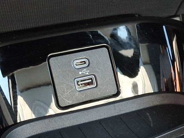 Certified 2022 Ford Mustang Mach-E Premium AWD/4WD image 27