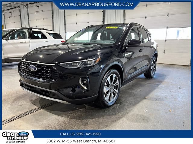 Certified 2023 Ford Escape Platinum AWD/4WD image 1