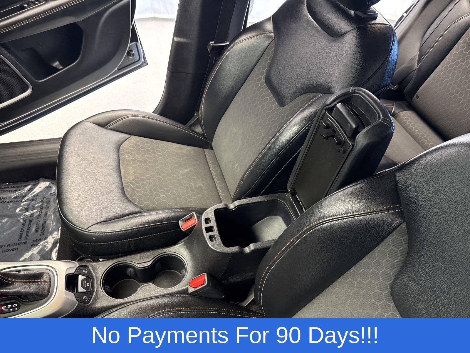 Used 2017 Jeep Compass Latitude image 23