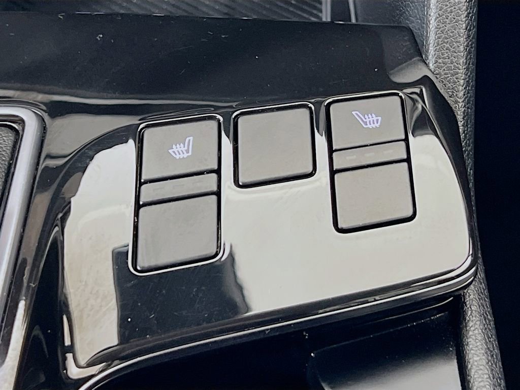 Used 2023 Kia Sportage EX image 25