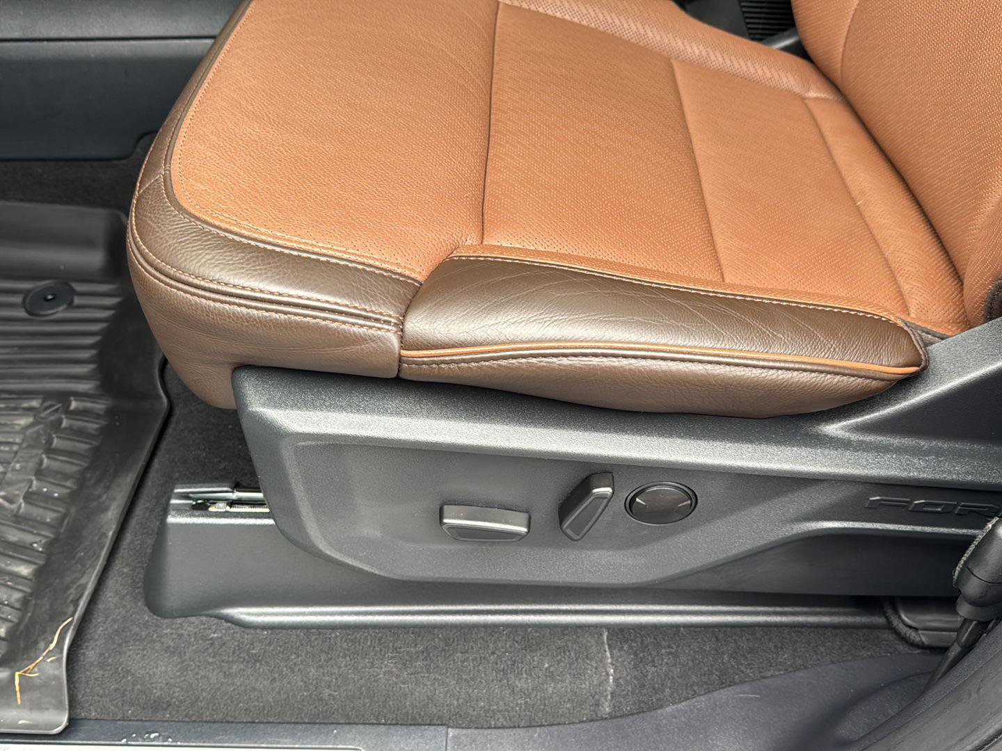 Certified 2025 Ford Expedition Max King Ranch image 28