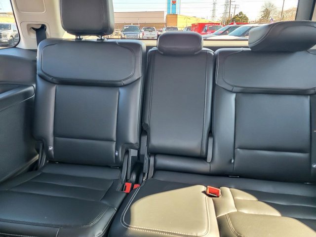 Certified 2025 Ford Expedition Platinum w/ Driver's Package image 18