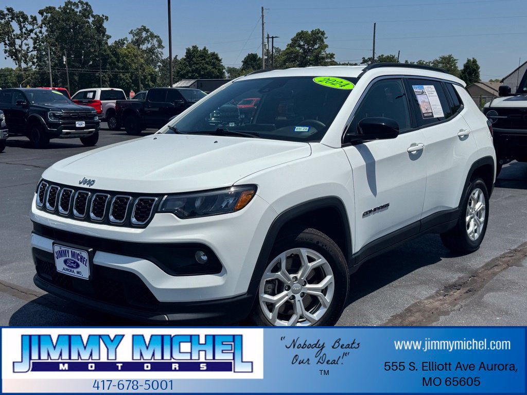 Used 2024 Jeep Compass Latitude AWD/4WD image 29