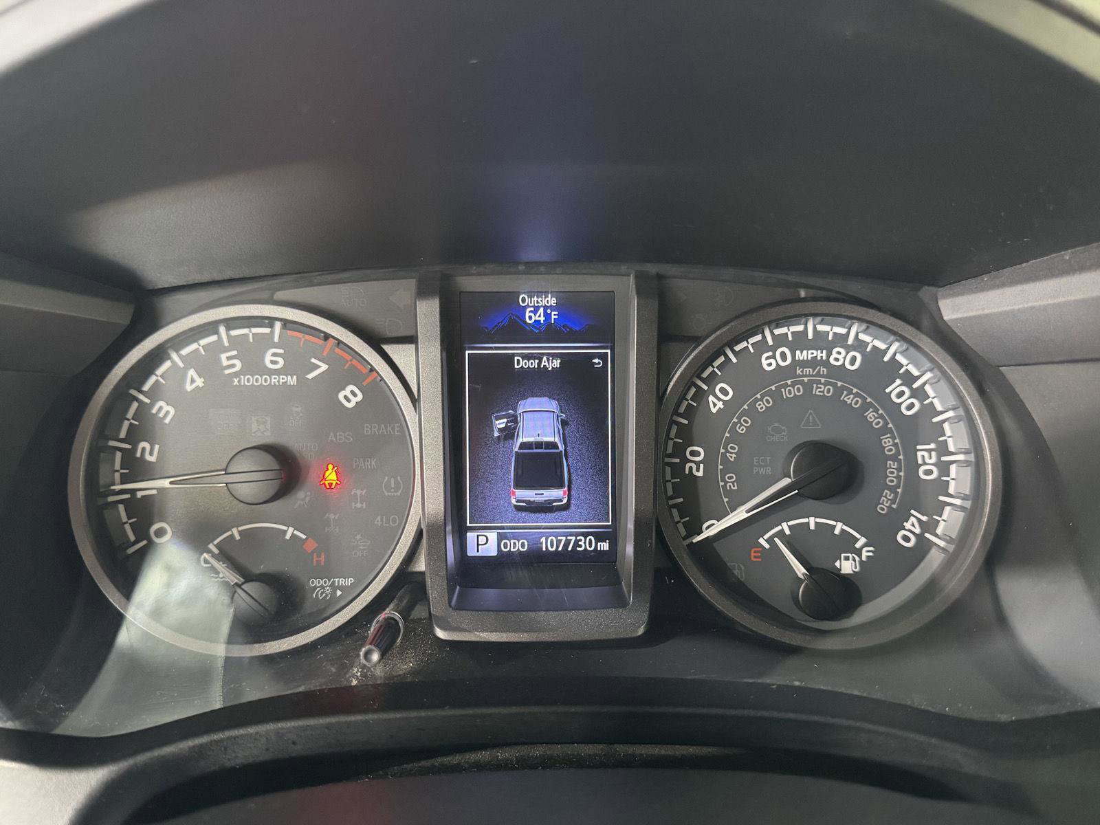 Used 2019 Toyota Tacoma TRD Sport AWD/4WD image 3