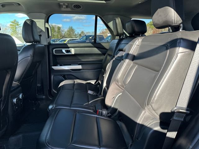 Certified 2022 Ford Explorer XLT w/ Equipment Group 202A image 21