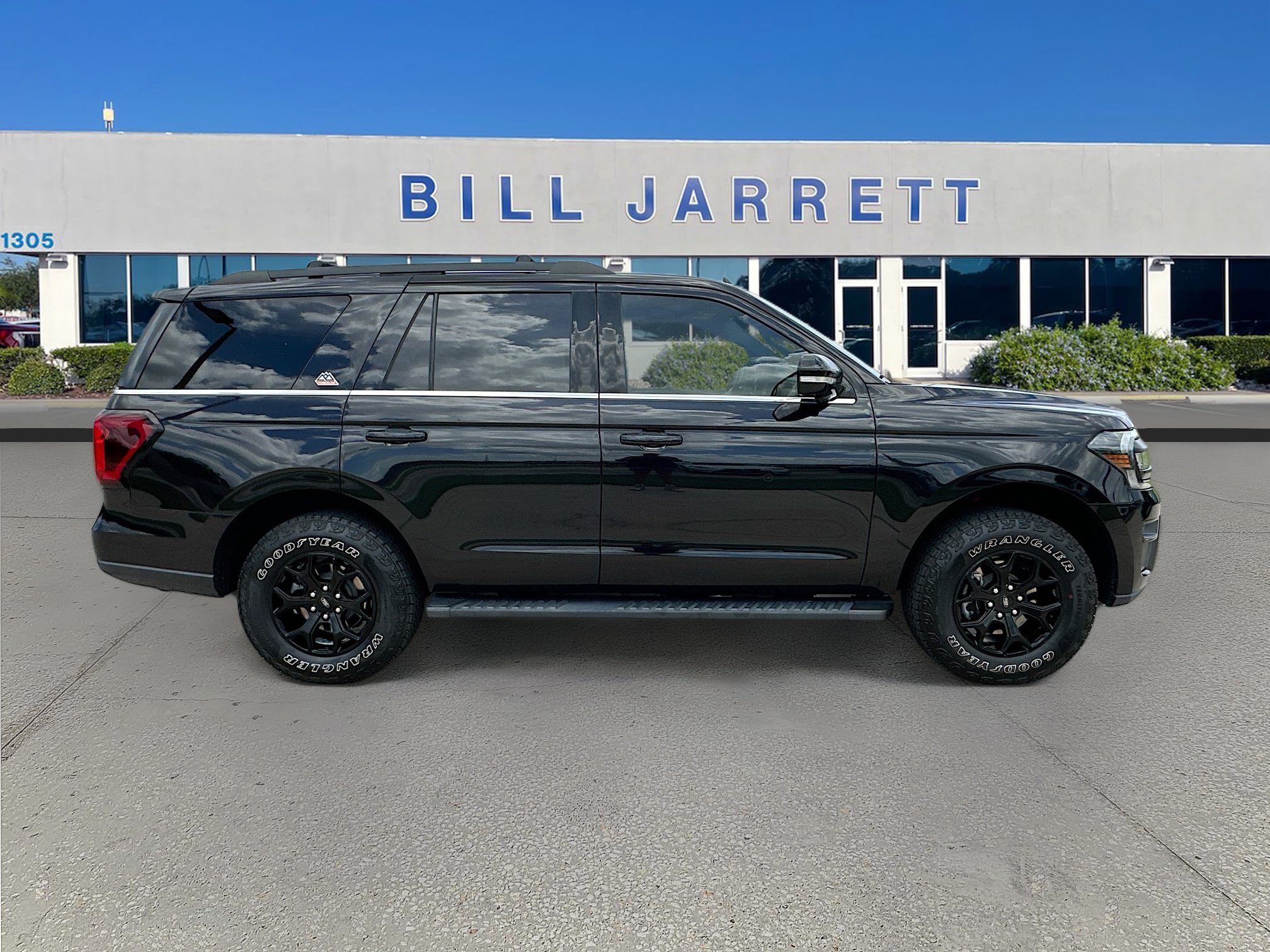 Certified 2022 Ford Expedition Timberline AWD/4WD image 8