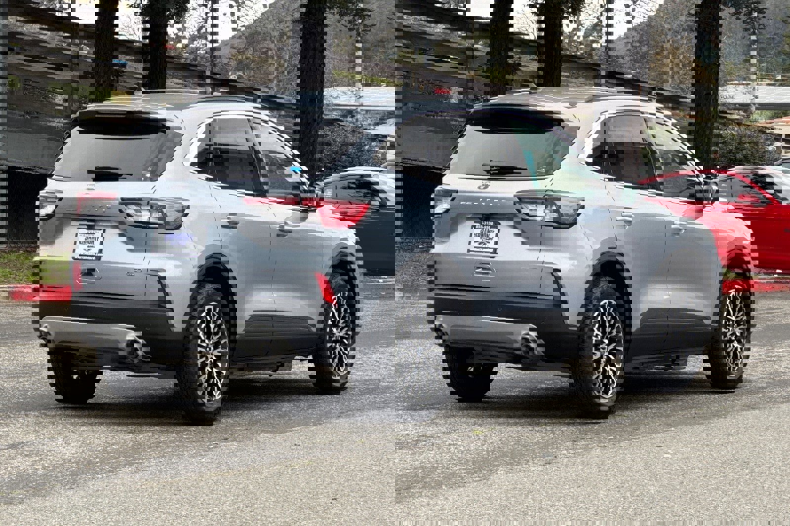 Certified 2022 Ford Escape Titanium image 4