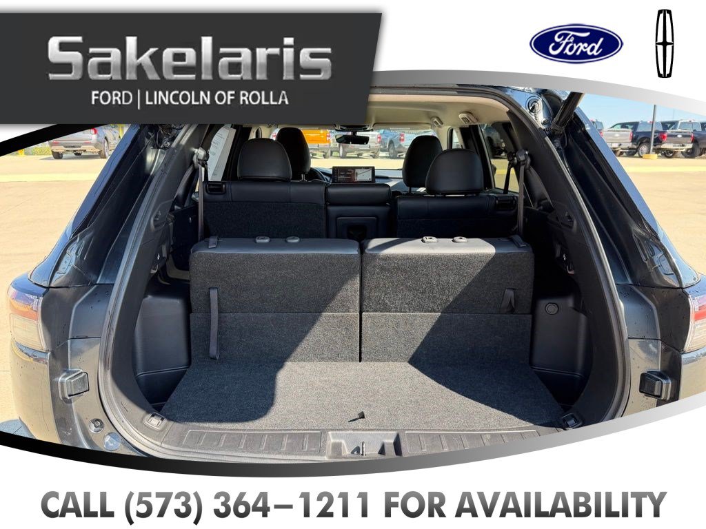 Used 2025 Mitsubishi Outlander AWD image 42