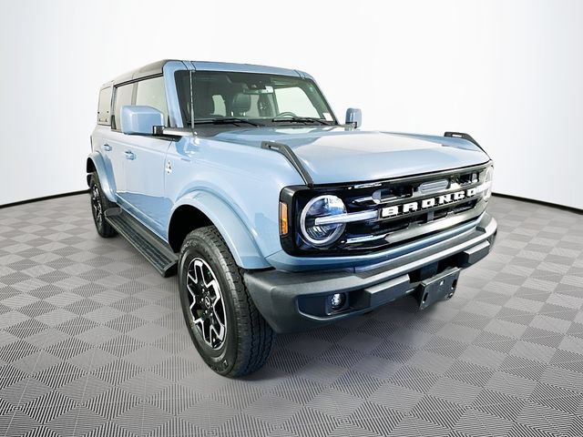 Certified 2025 Ford Bronco Outer Banks AWD/4WD image 4