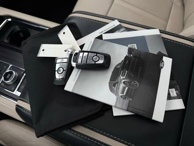 Certified 2022 Ford Expedition Platinum image 9