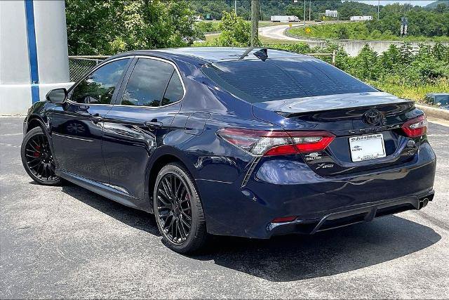 Used 2022 Toyota Camry SE FWD image 12