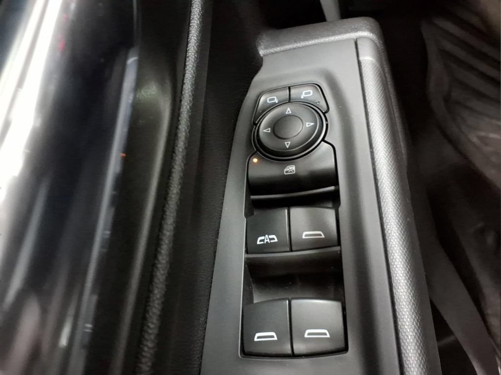 Used 2023 Chevrolet Silverado 1500 Custom Trail Boss w/ 2.7L Blackout Package AWD/4WD image 16
