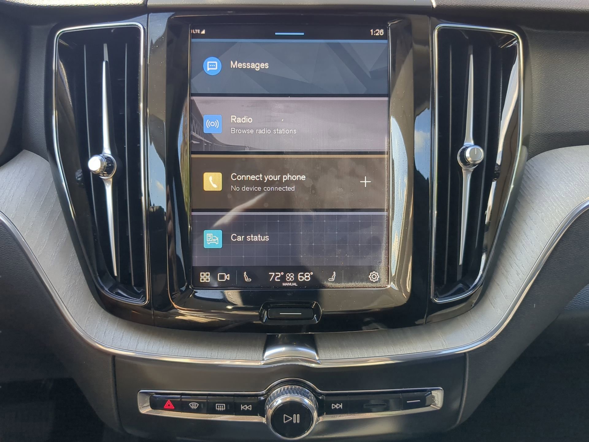 Used 2025 Volvo XC60 B5 Plus image 51