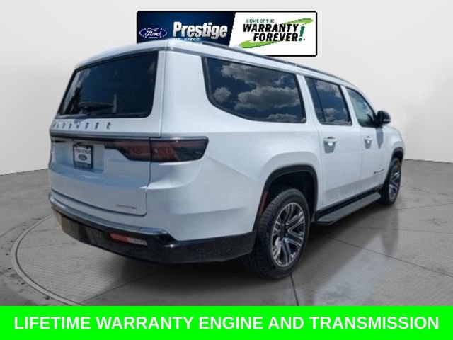 Used 2024 Jeep Wagoneer L Series II w/ Flexible Seating Group RWD image 5