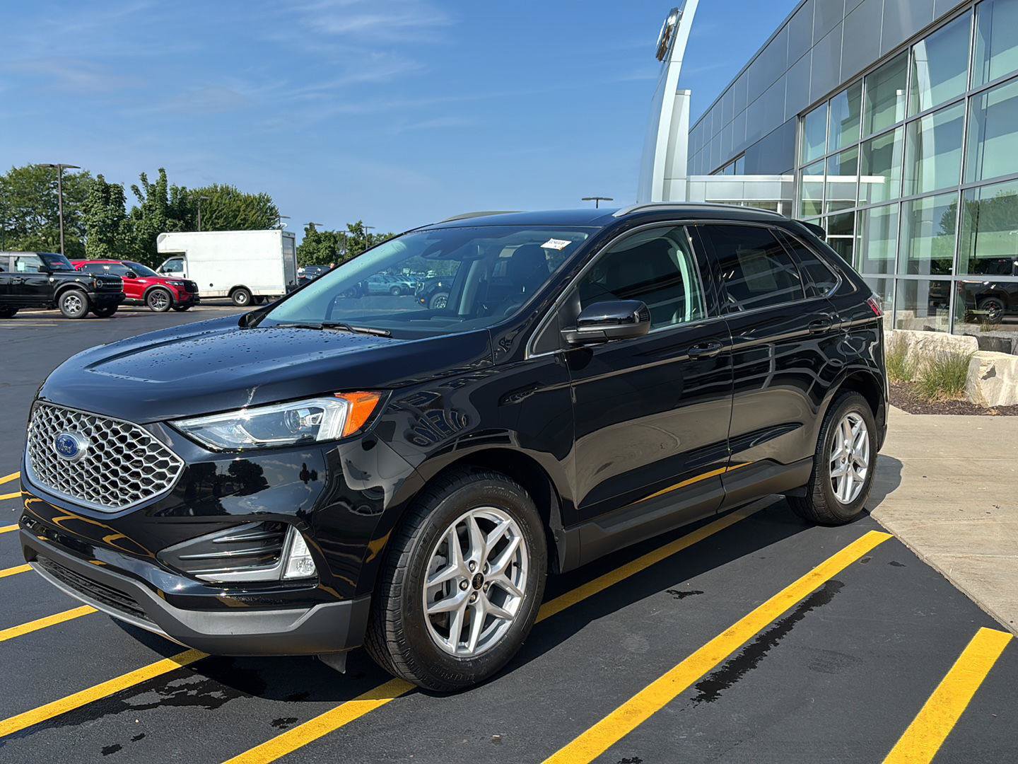 Certified 2023 Ford Edge SEL w/ Convenience Package AWD/4WD image 8