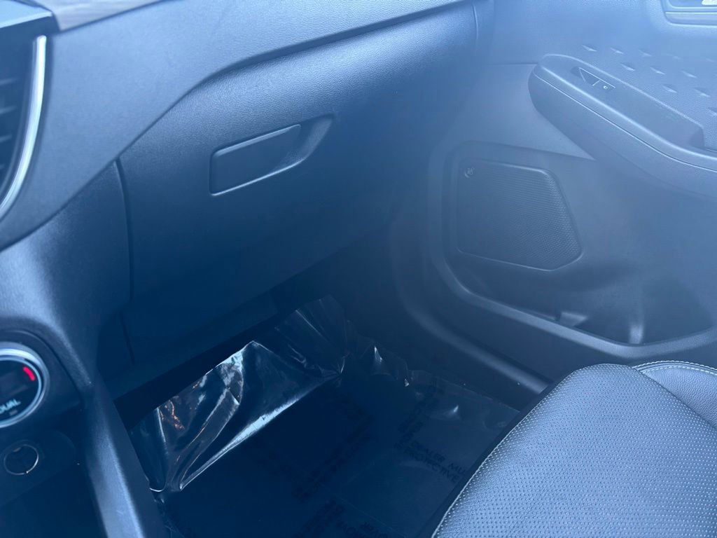 Certified 2020 Ford Escape Titanium AWD/4WD image 27