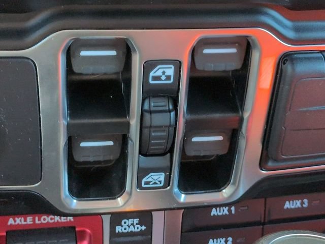 Used 2022 Jeep Gladiator Mojave w/ Trailer Tow Package AWD/4WD image 22