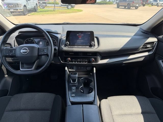 Used 2025 Nissan Rogue SV FWD image 21