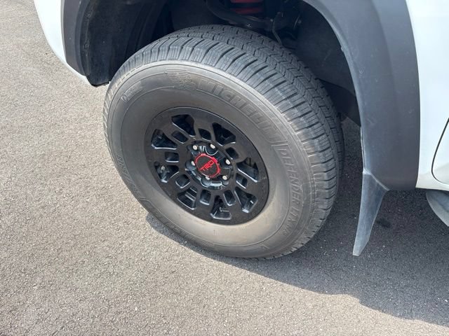 Used 2017 Toyota Tacoma TRD Pro AWD/4WD image 4