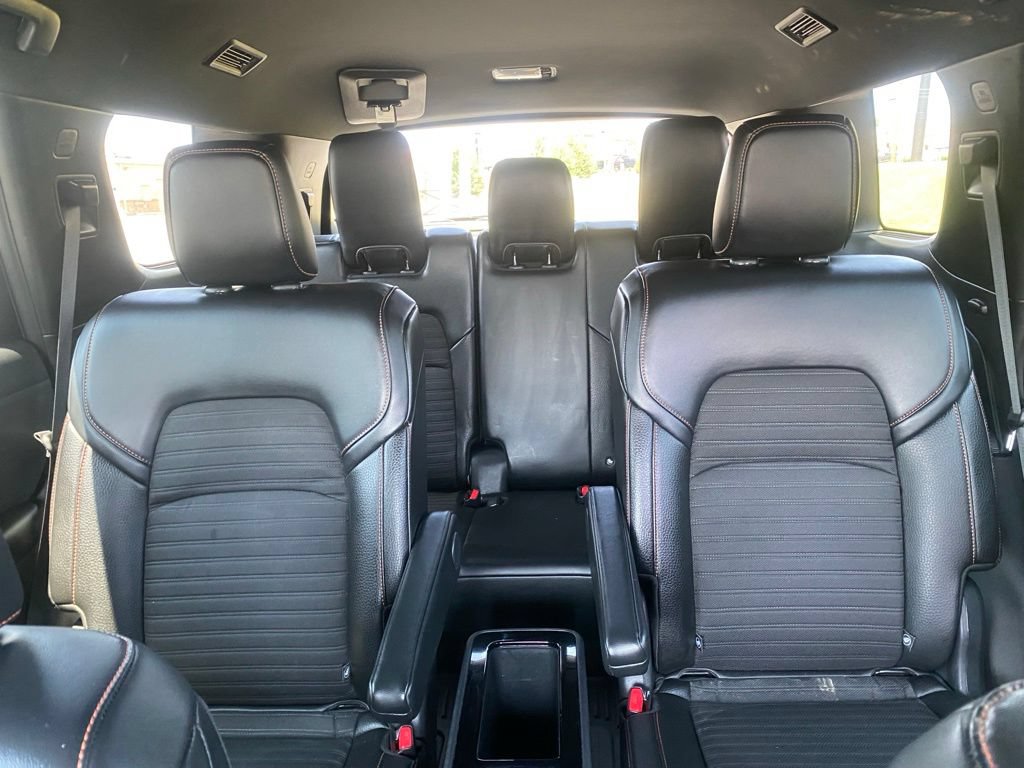 Used 2025 Nissan Pathfinder Rock Creek AWD/4WD image 27