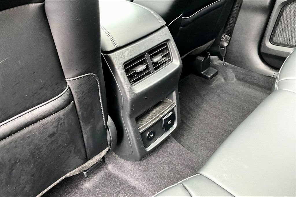 Certified 2024 Ford Edge SEL w/ Convenience Package AWD/4WD image 10
