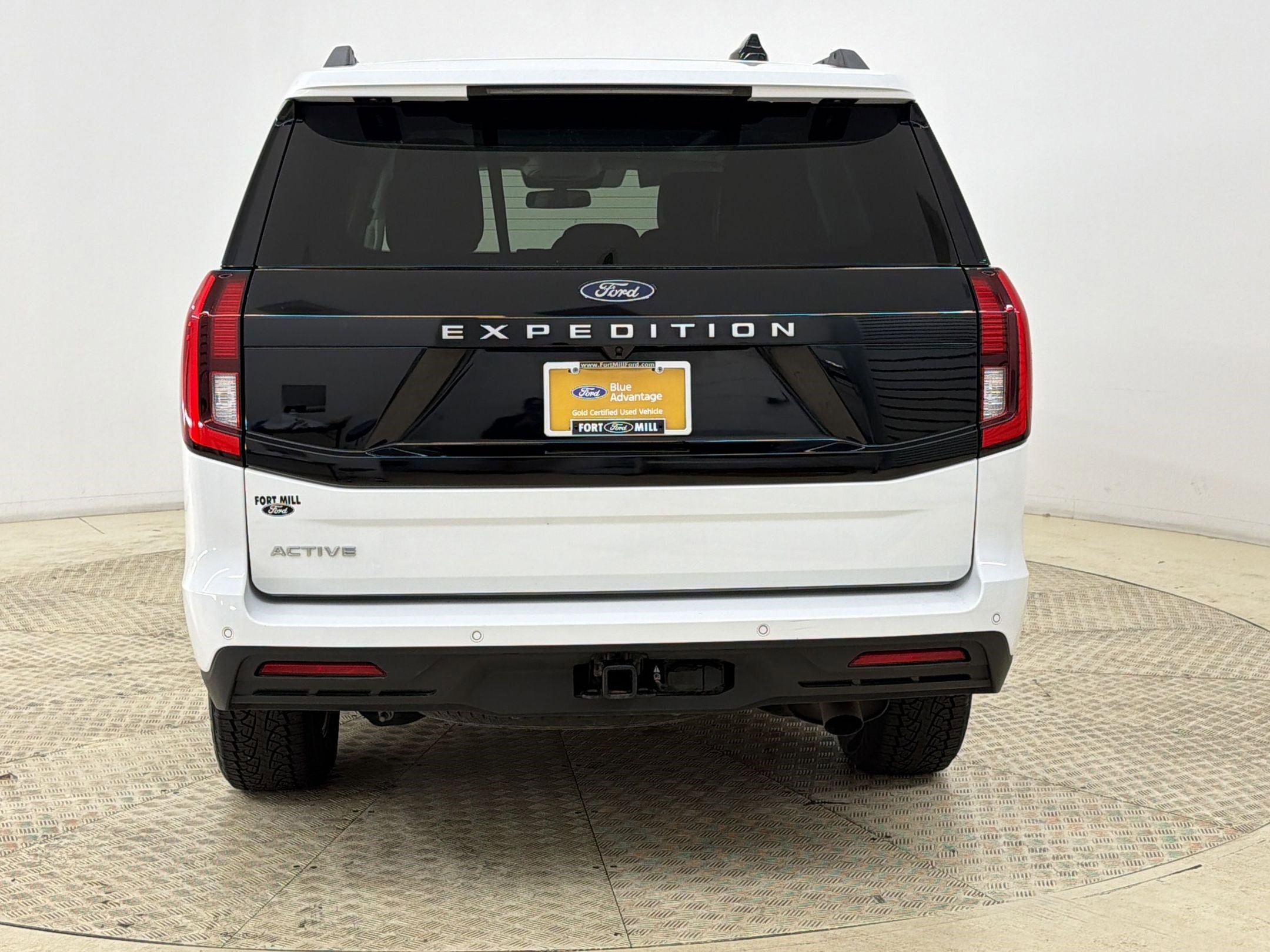Certified 2025 Ford Expedition Active AWD/4WD image 10