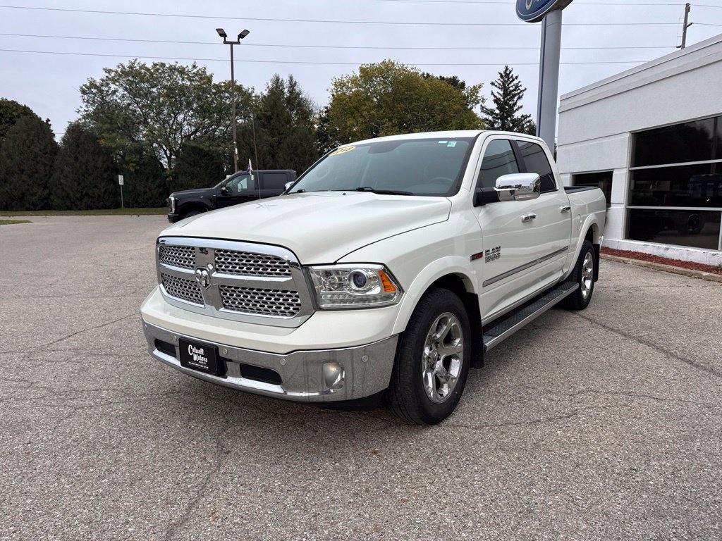 Used 2018 RAM 1500 Laramie w/ Convenience Group AWD/4WD image 7