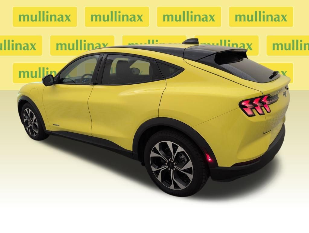 Certified 2025 Ford Mustang Mach-E Select image 9