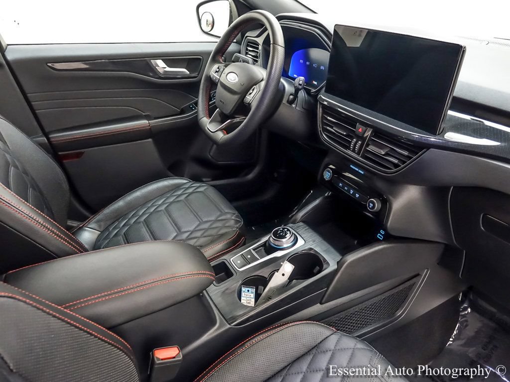 Certified 2023 Ford Escape ST-Line Elite w/ Premium Technology Package AWD/4WD image 30