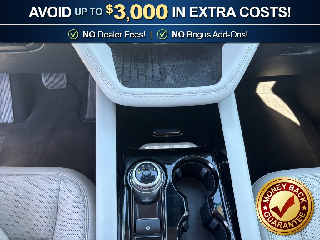 Certified 2025 Ford Explorer Platinum w/ Ultimate Package AWD/4WD image 20