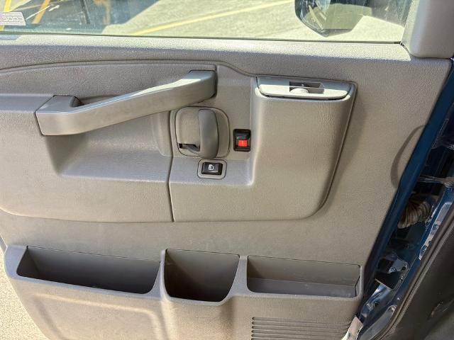 Used 2019 Chevrolet Express 3500 w/ Power Convenience Package image 17