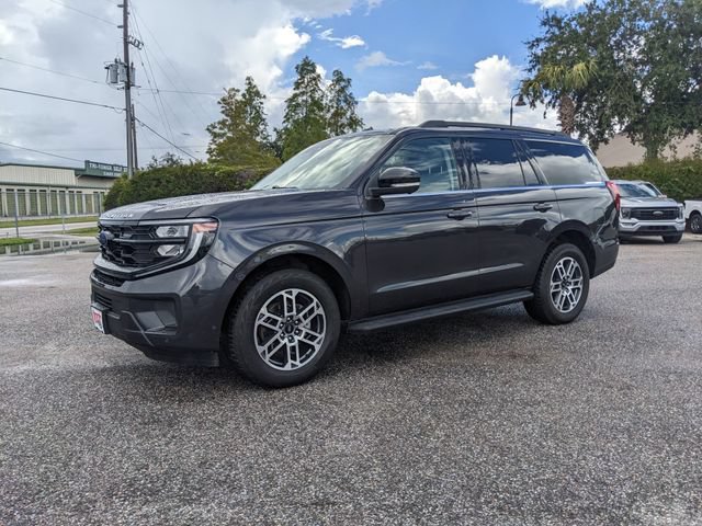 Certified 2025 Ford Expedition Active AWD/4WD image 8