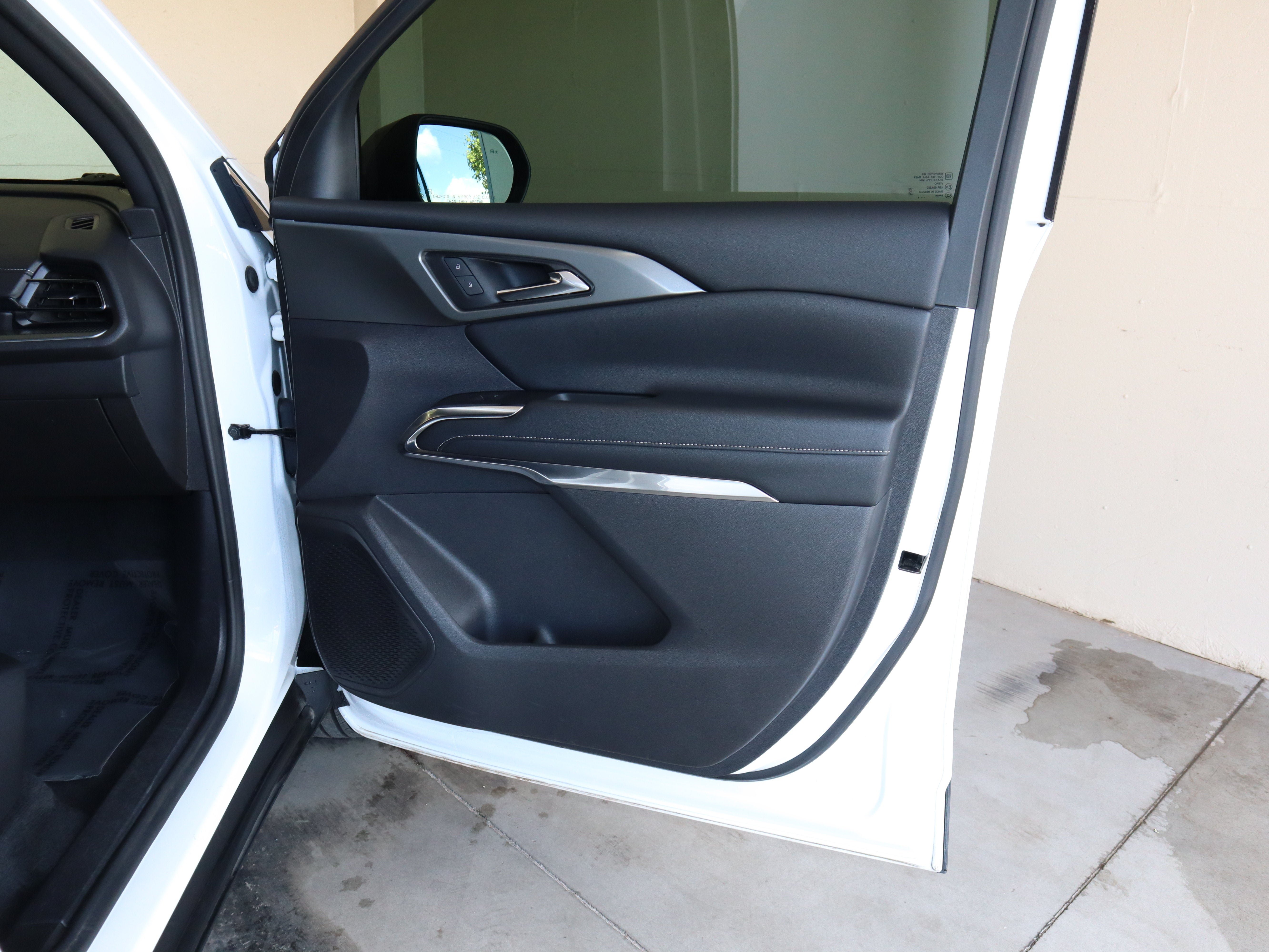 Used 2024 Chevrolet Traverse LT AWD/4WD image 39