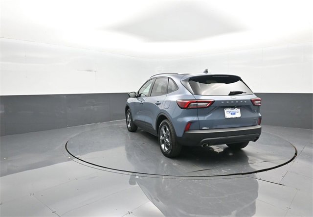 Certified 2025 Ford Escape ST-Line Elite image 5