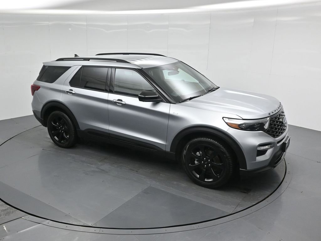 Certified 2023 Ford Explorer ST-Line w/ Class IV Trailer Tow Package image 5
