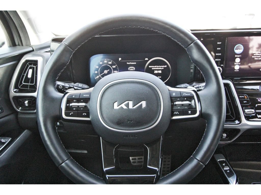 Used 2023 Kia Sorento SX AWD/4WD image 15