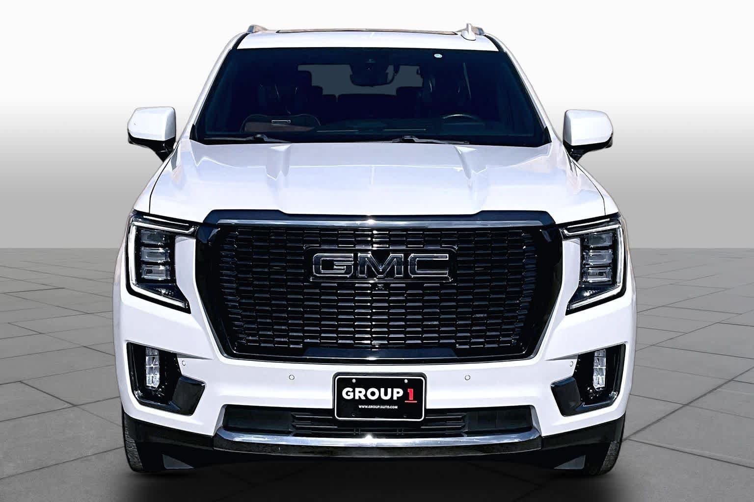 Used 2023 GMC Yukon Denali Ultimate AWD/4WD image 4