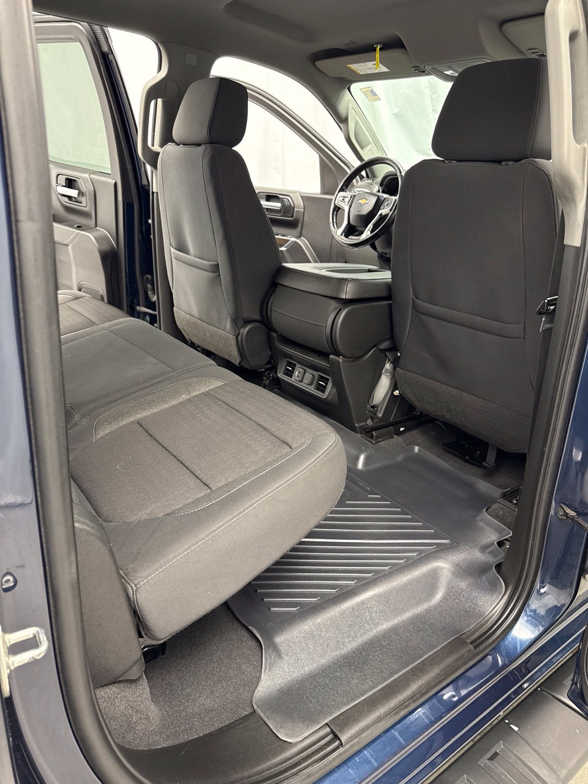 Used 2020 Chevrolet Silverado 1500 LT w/ All-Star Edition AWD/4WD image 32